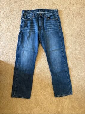 Lucky Brand 363 Men's Straight Jeans in Medium Blue Wash